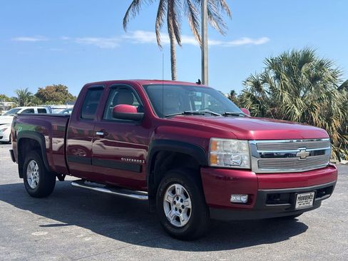 Used 2007 Chevrolet Silverado 1500 LTZ w/ Safety Package image 7