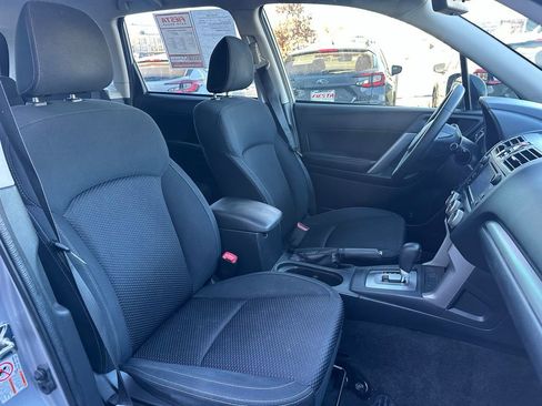 Used 2018 Subaru Forester 2.5i w/ Alloy Wheel Package image 8