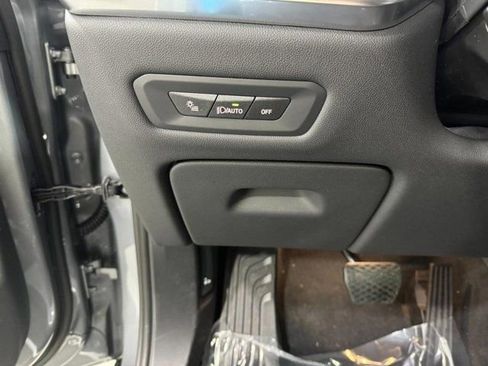 New 2026 BMW X5 xDrive50e image 32