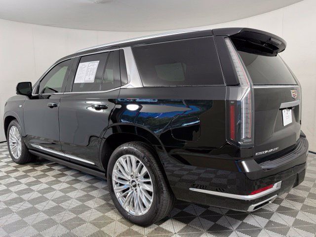Used 2026 Cadillac Escalade Luxury w/ Touring Package AWD/4WD image 4