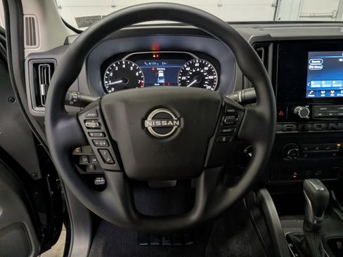 Used 2025 Nissan Frontier S image 15