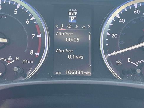 Used 2016 Toyota Highlander Limited AWD/4WD image 29