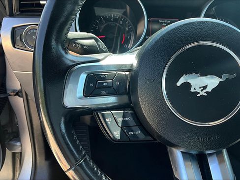 Used 2022 Ford Mustang Premium image 22