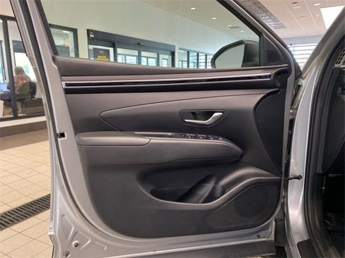 Used 2022 Hyundai Tucson SEL w/ Cargo Package image 11