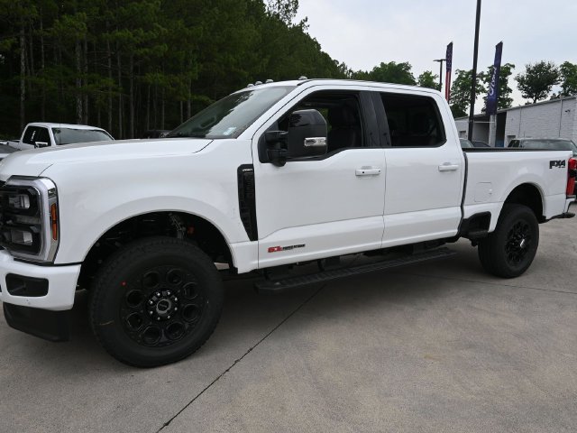Used 2025 Ford F350 Lariat w/ Lariat Ultimate Package AWD/4WD image 6