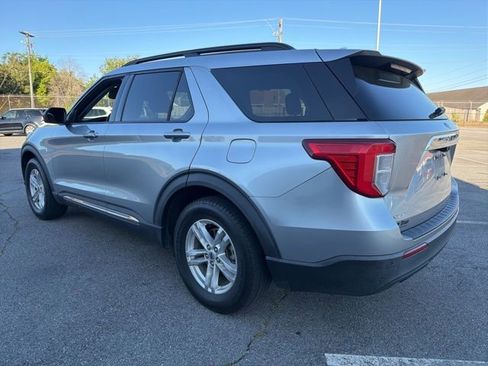 Used 2020 Ford Explorer XLT RWD image 5