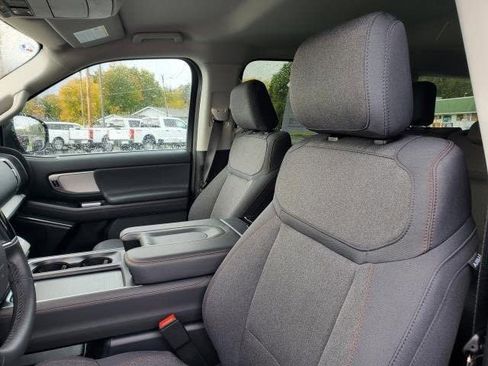 New 2025 Ford Expedition Active image 18