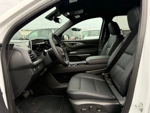 New 2026 Chevrolet Traverse LT w/ Driver Confidence Package image 25