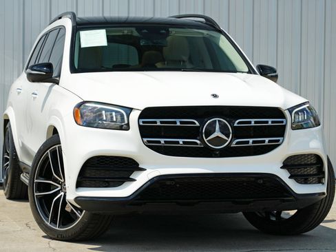 Used 2021 Mercedes-Benz GLS 580 4MATIC image 4