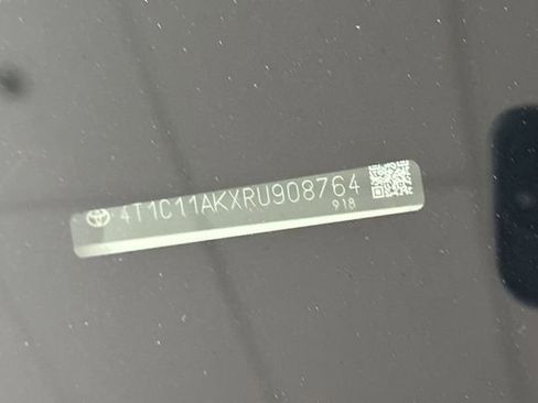 Used 2024 Toyota Camry LE image 5