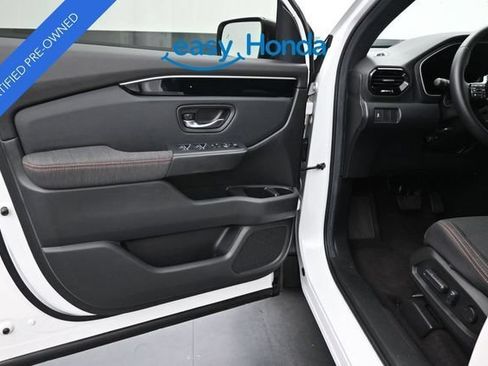 Certified 2025 Honda Pilot Sport image 17