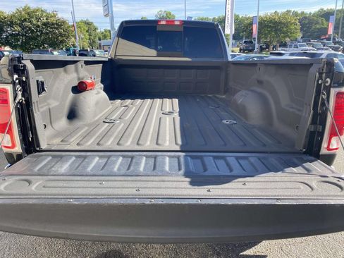 Used 2018 RAM 3500 Laramie AWD/4WD image 9
