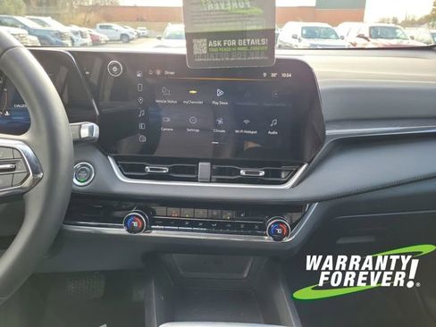 Used 2026 Chevrolet Equinox LT w/ Convenience Package II image 11