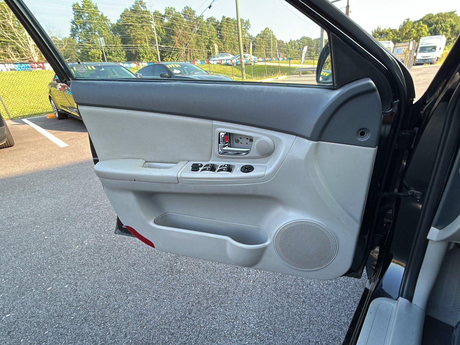 Used 2008 Kia Spectra EX FWD image 17