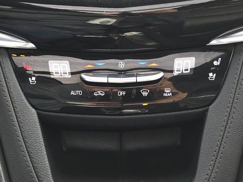 Used 2020 Cadillac XT6 Sport image 22