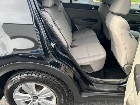 Used 2018 Kia Sportage LX image 22
