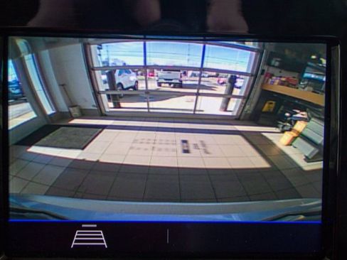 Used 2022 Buick Encore Preferred w/ Safety Package image 14