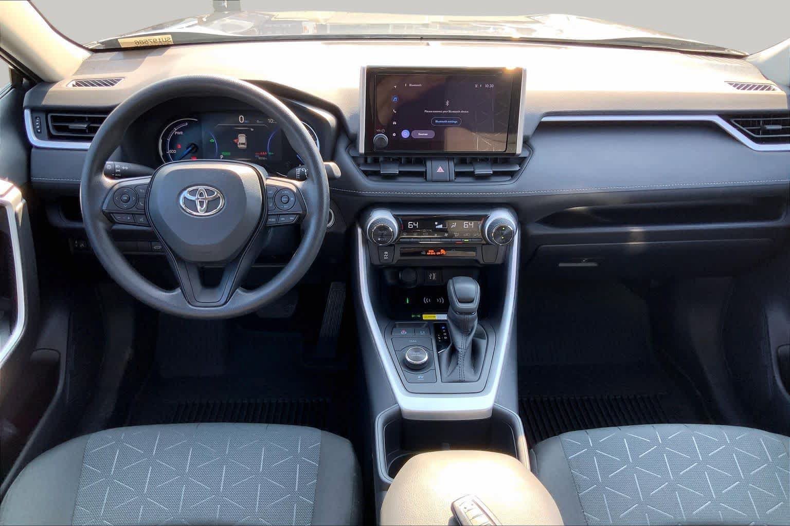 Used 2025 Toyota RAV4 XLE w/ Convenience Package AWD/4WD image 15