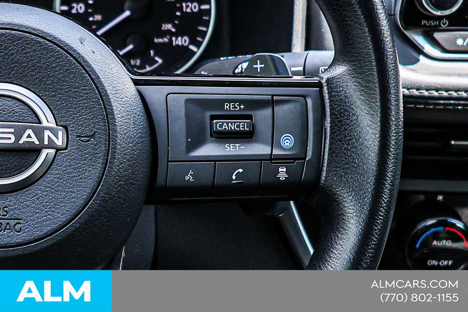 Used 2023 Nissan Rogue SV FWD image 27