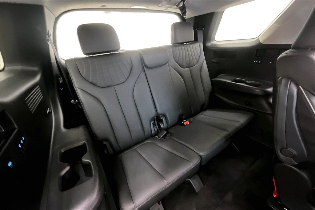 Used 2024 Hyundai Palisade Limited AWD/4WD image 29