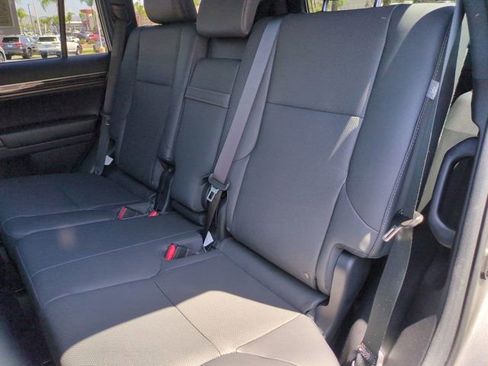 Used 2022 Lexus GX 460 Premium w/ Premium Package AWD/4WD image 27
