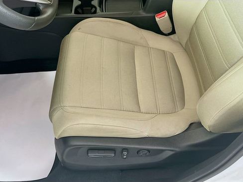Used 2020 Honda CR-V EX image 19