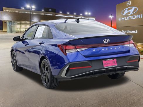 Certified 2026 Hyundai Elantra Sport FWD image 9