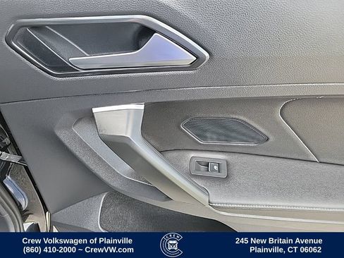 Certified 2024 Volkswagen Tiguan SE R-Line AWD/4WD image 45