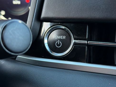 Used 2024 Mitsubishi Outlander SE image 24