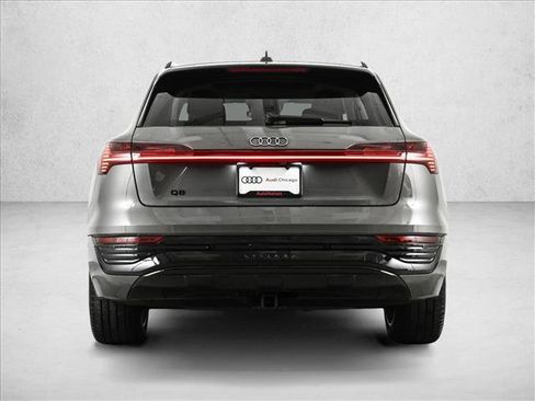 Used 2024 Audi Q8 e-tron Premium Plus w/ Premium Plus Package AWD/4WD image 7