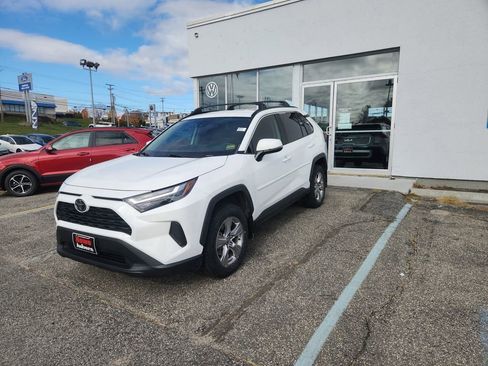 Used 2023 Toyota RAV4 XLE image 3