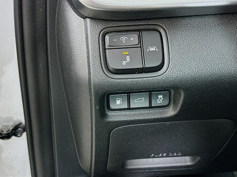 Used 2020 Kia Optima LX image 17