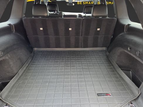 Used 2018 Jeep Grand Cherokee Limited image 13