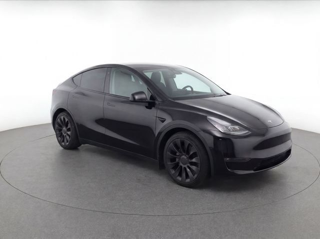 Used 2021 Tesla Model Y Long Range AWD/4WD image 2