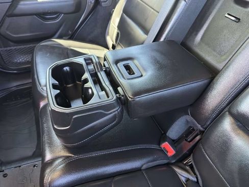 Certified 2021 Jeep Wrangler Unlimited Sahara AWD/4WD image 8