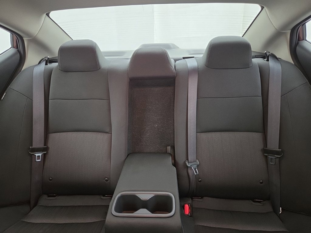 Used 2025 Nissan Altima 2.5 SV FWD image 24