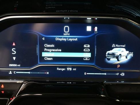 Used 2022 Chevrolet Silverado 1500 ZR2 w/ Technology Package AWD/4WD image 9