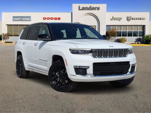 Used 2025 Jeep Grand Cherokee L Summit w/ Luxury Tech Group V AWD/4WD image 1