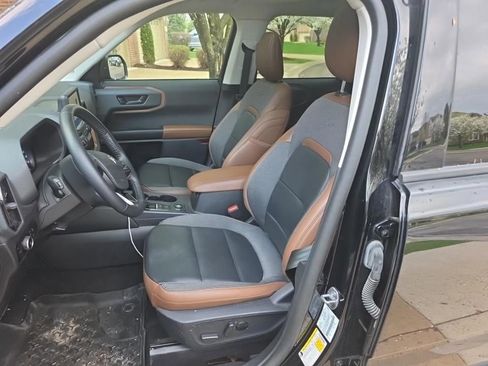 Used 2023 Ford Bronco Sport Outer Banks w/ Tech Package AWD/4WD image 6