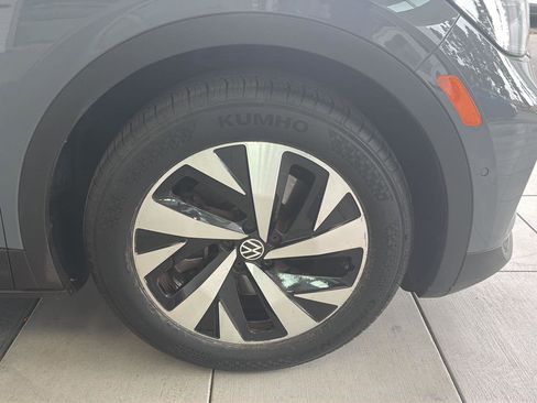 Certified 2023 Volkswagen ID.4 Pro RWD image 10