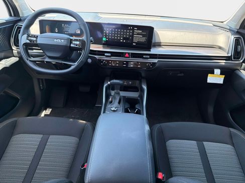 New 2026 Kia Sorento LX FWD image 12