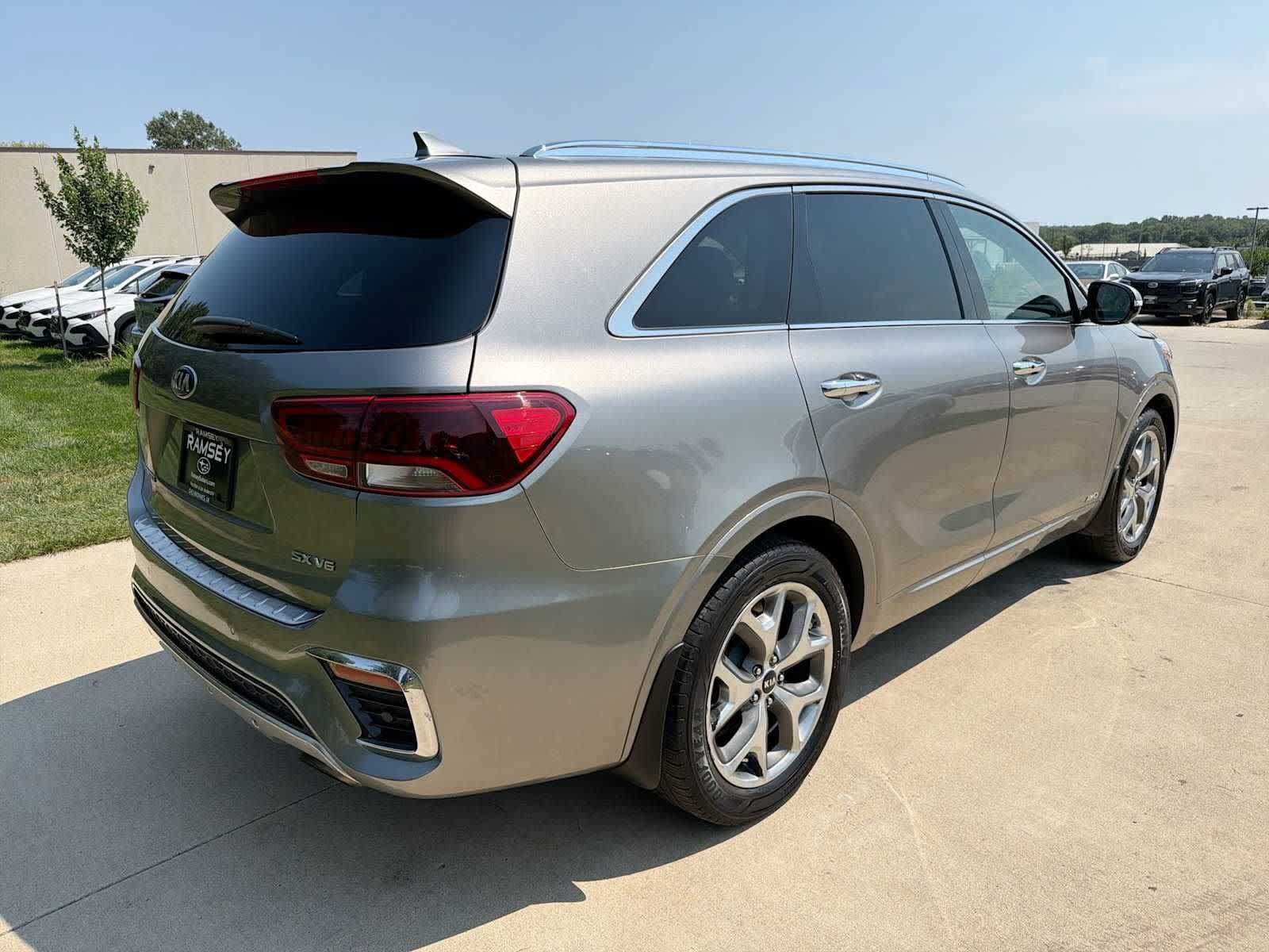 Used 2019 Kia Sorento SX w/ SX Touring Package AWD/4WD image 6
