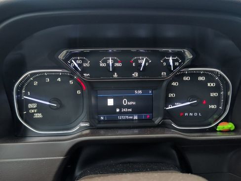 Used 2021 GMC Sierra 1500 SLT w/ SLT Premium Plus Package AWD/4WD image 10