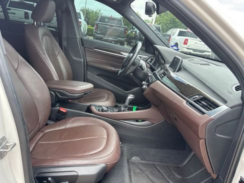 Used 2018 BMW X1 xDrive28i AWD/4WD image 11