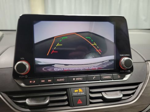 Used 2024 Nissan Altima 2.5 SV FWD image 20