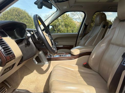 Used 2014 Land Rover Range Rover Supercharged image 9