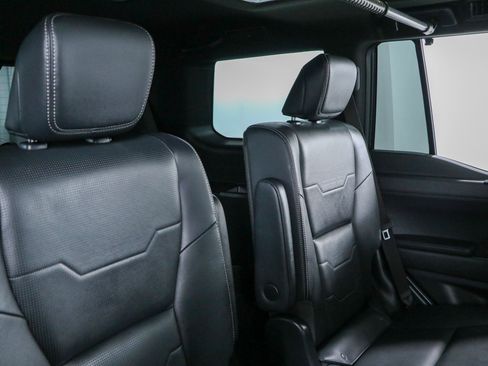 Used 2025 Lexus GX 550 w/ Accessory Package (Z1) AWD/4WD image 32