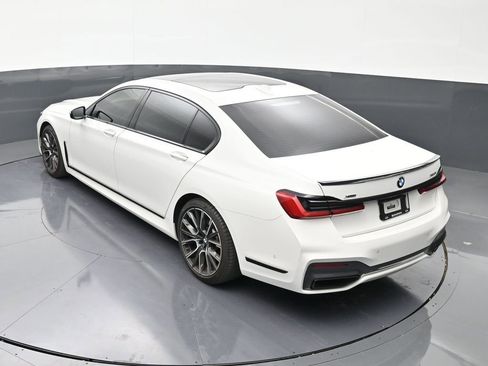 Used 2021 BMW 750i xDrive w/ M Sport Package image 14