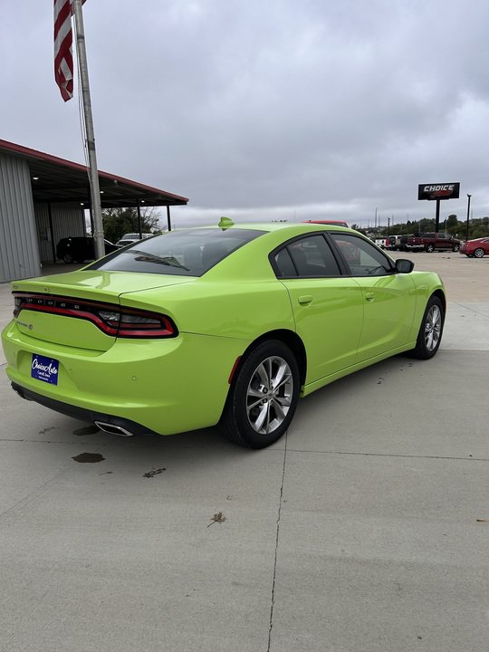 Used 2023 Dodge Charger SXT AWD/4WD image 3