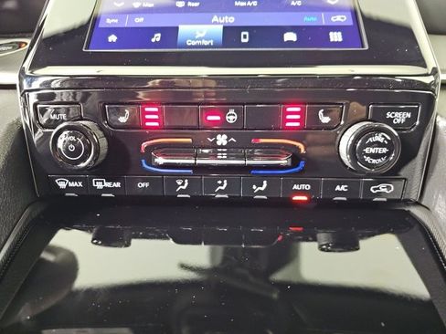 New 2025 Jeep Grand Cherokee 4WD image 24